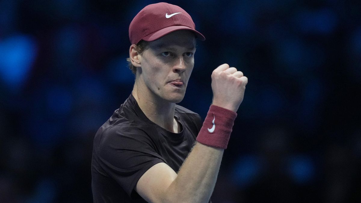 Sinner si poradil s De Minaurem a je prvním finalistou Turnaje mistrů